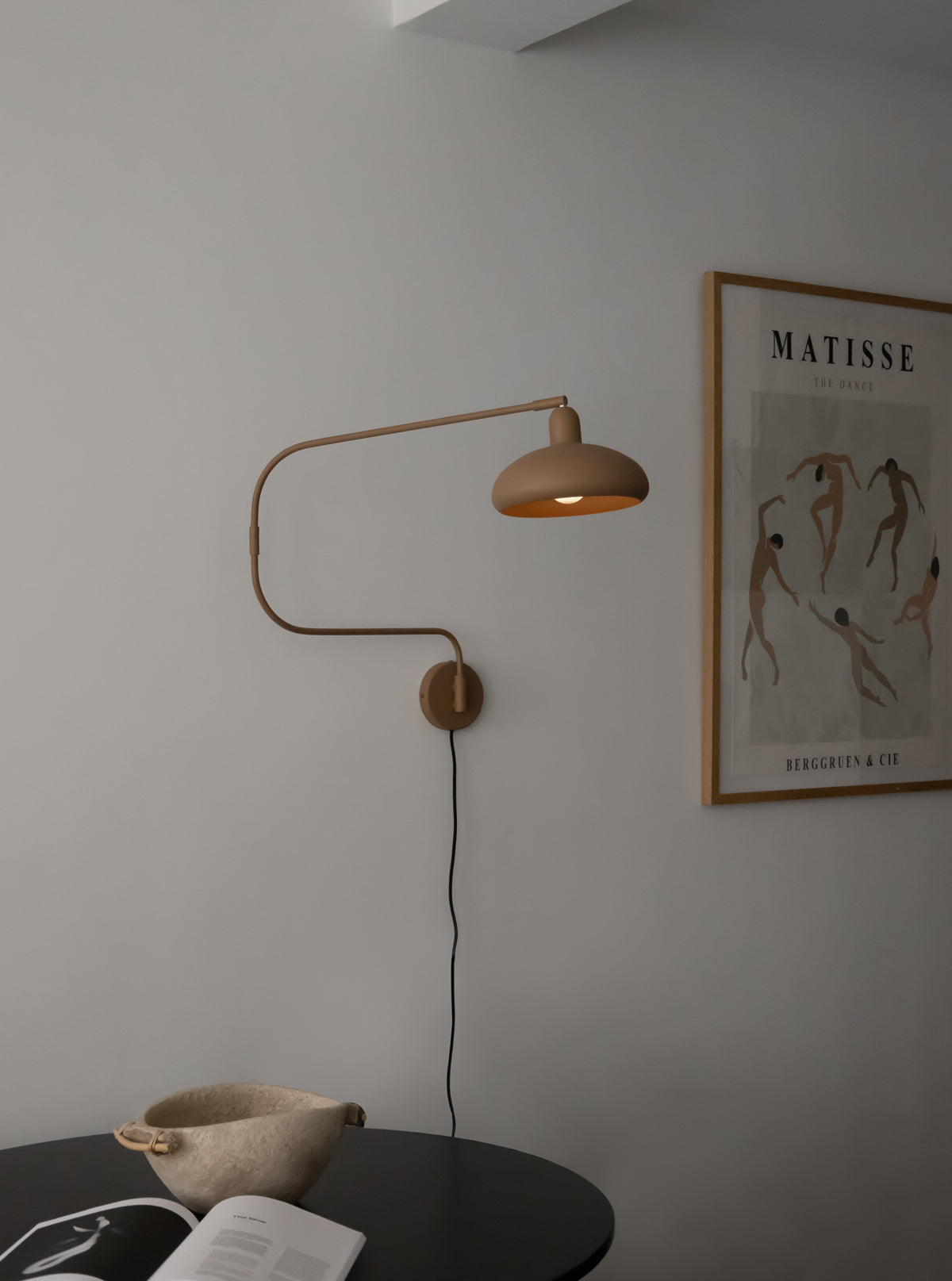 KRUM | SPRING WALL LIGHT 02