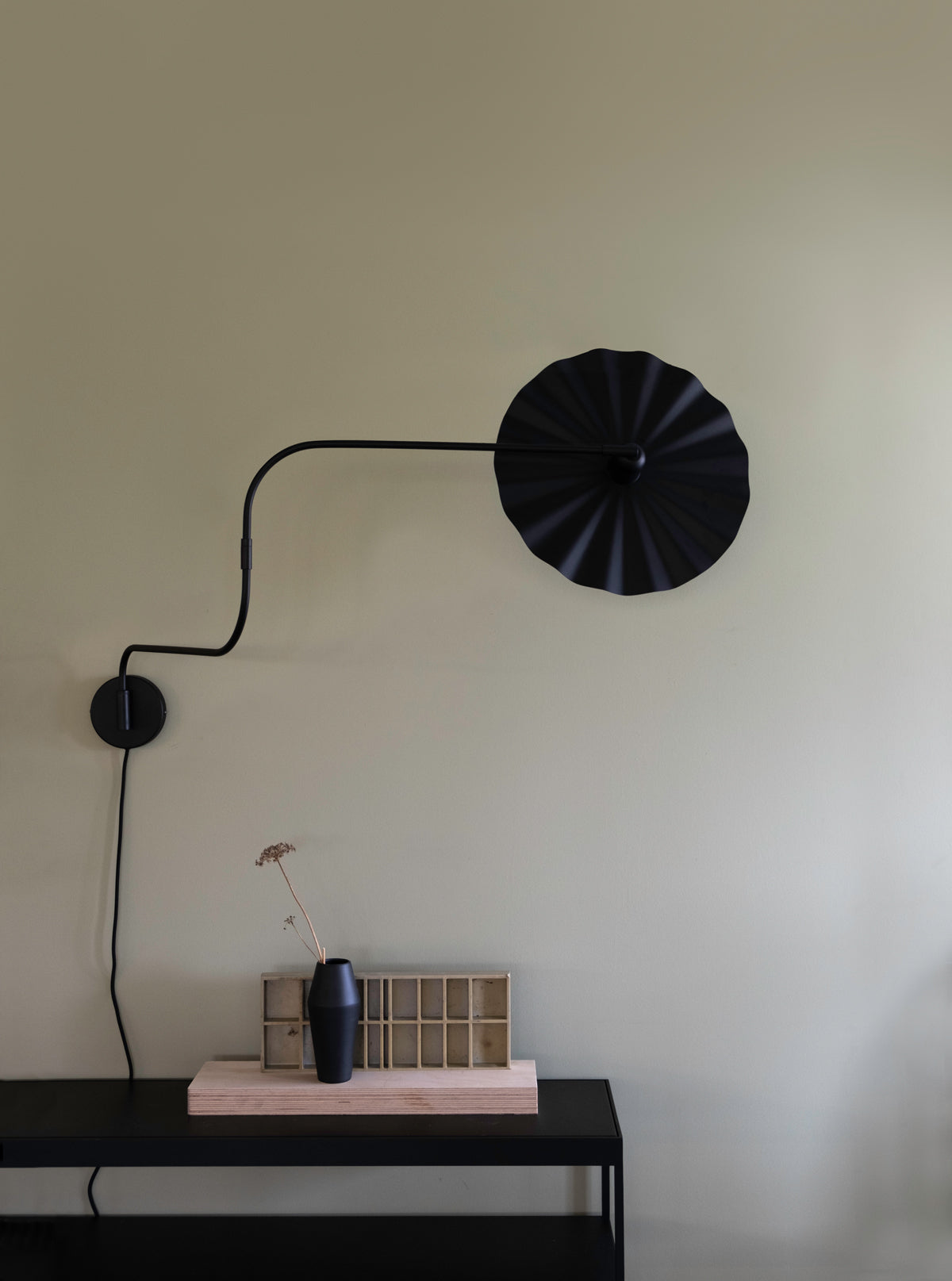 KRUM | SPRING WALL LIGHT 02