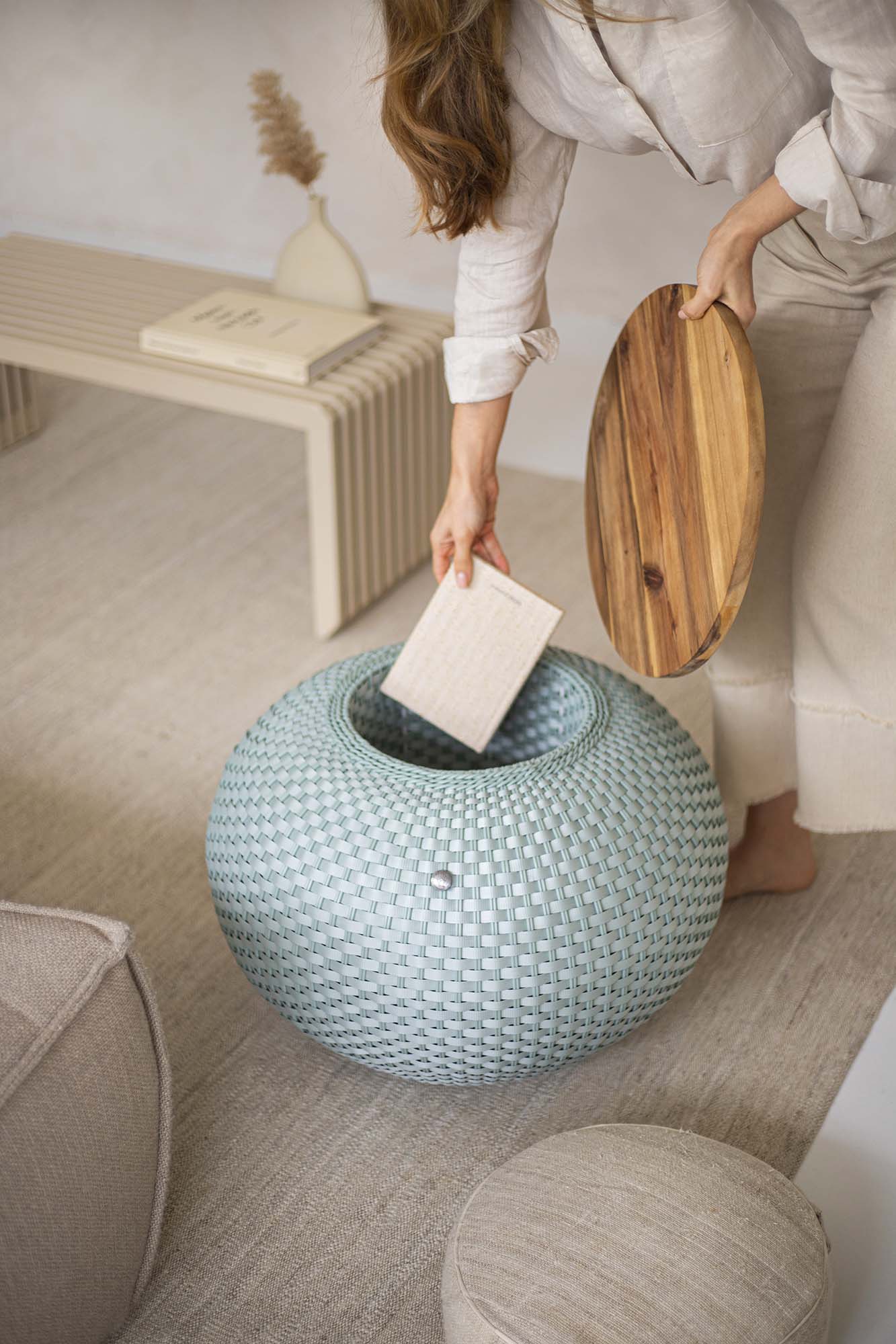 'HALO' STORAGE/COFFEE TABLE/SEAT
