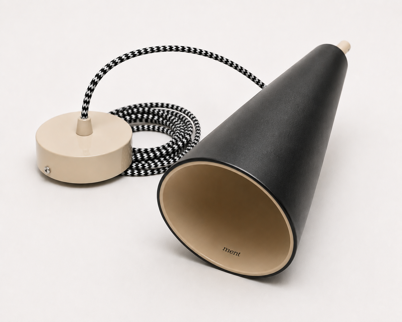 Kjeglelampe Pendant Lamp