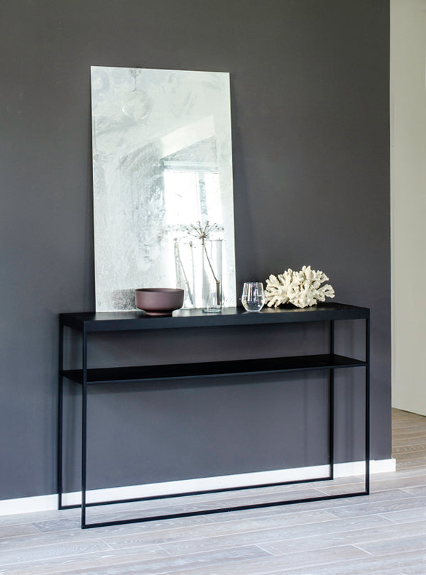 Dis Console table