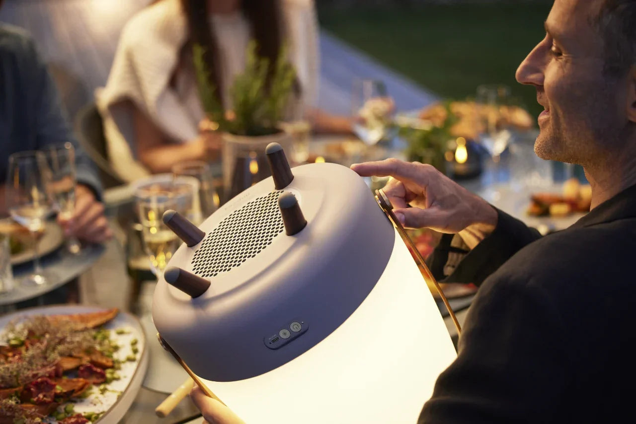 Kooduu Lite-up PLAY controls and speaker base